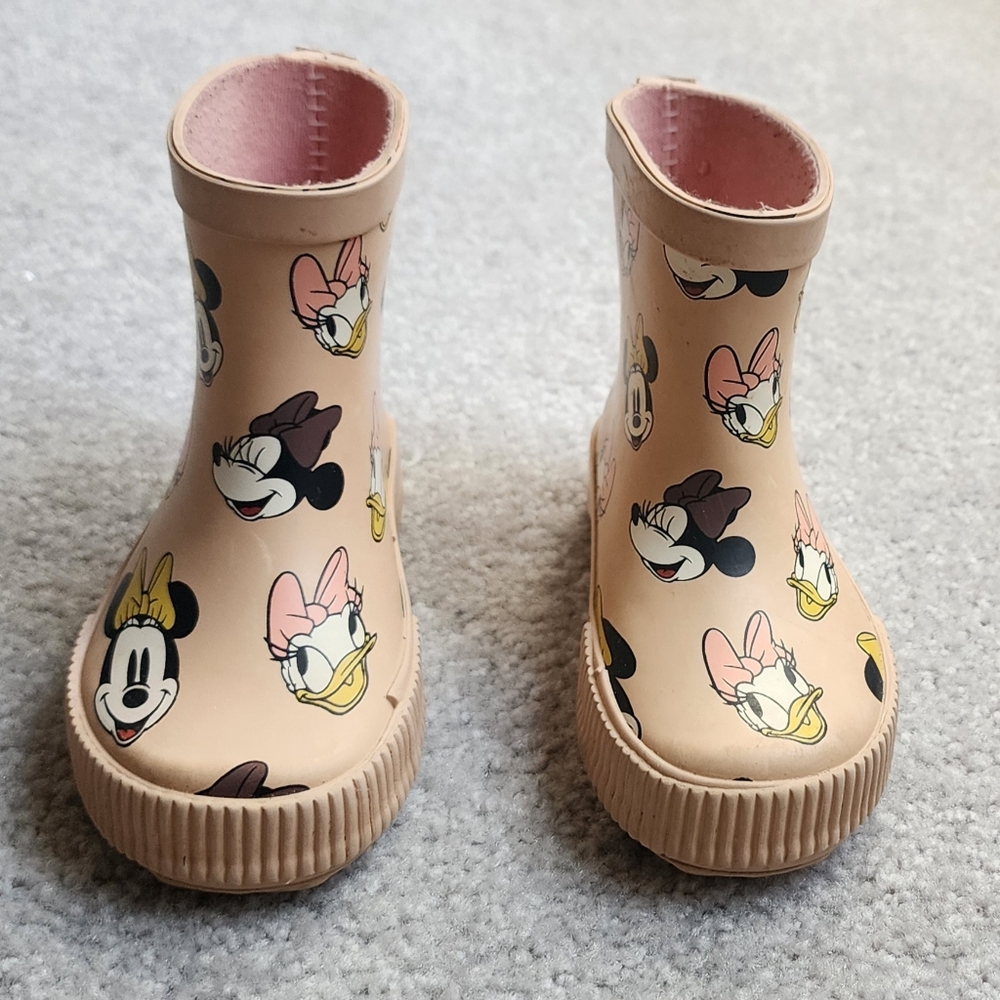 Minnie Mouse & Daisy character rainboots